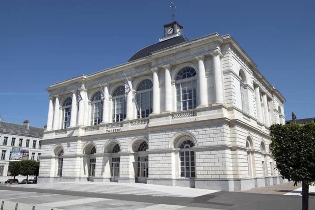 Studio Papillon En Plein Coeur De Ville Saint-Omer  Exterior foto